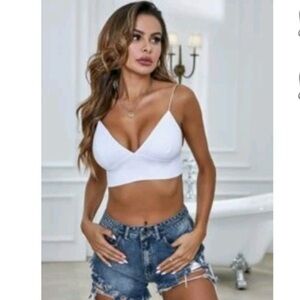 White Padded Bralette Excellent Fit